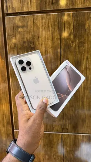 Apple iPhone 16 Pro 256GB Gold - Akwatin Budewa