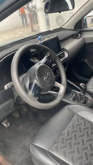 Kia Forte 2020 Purple