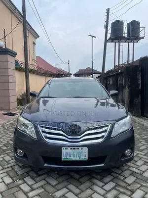 Toyota Camry LE Sedan 2011 - Mai Rajista
