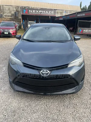 2018 Toyota Corolla LE (1.8L) Blue