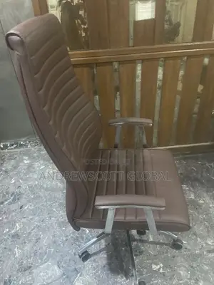 Brand New Boss Office Products B430 Executive Chair