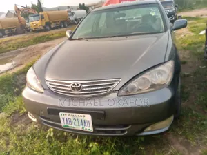 Toyota Camry 2003 Gray