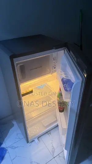 LG 169L Modern Refrigerator