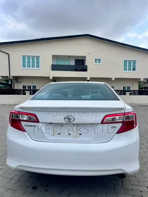 Toyota Camry 2015 Fari