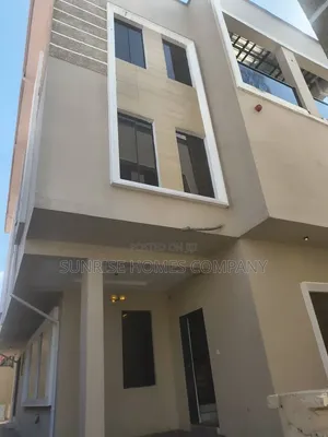 5-Bedroom Duplex in Titilayo Estate, Omole Phase 1