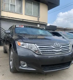 Toyota Venza LE 2012 Grey