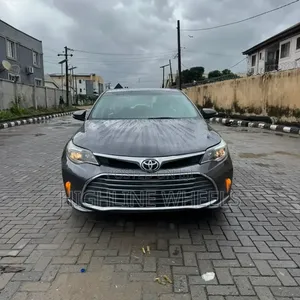 2016 Toyota Avalon XLE Sedan - Foreign Used