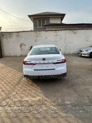 Toyota Camry XLE Hybrid 2025 - Wadda Aka Shigo Da Ita