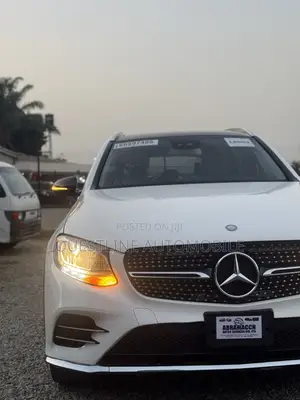 Mercedes-Benz GLC43 AMG 2017 Fari