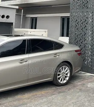 Toyota Avalon Limited Sedan 2014 - Zinari