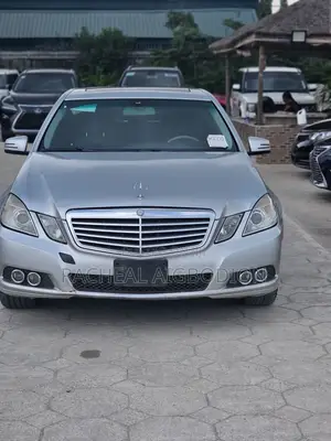 Mercedes-Benz E350 2011 Silver