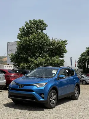 2018 Toyota RAV4 XLE SUV AWD