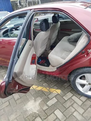 Toyota Camry 2005 Red