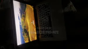 Apple MacBook Pro 2011 8GB RAM, 512GB HDD
