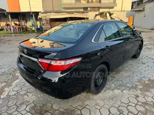 2016 Toyota Camry LE - Karancin Milaji, Kyakkyawar Hali