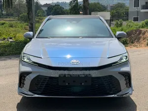Toyota Camry XLE 2024
