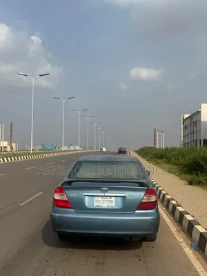 Toyota Camry LE 2004 Gray