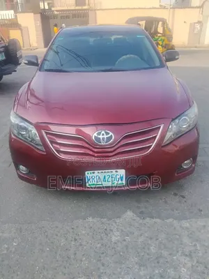 Toyota Camry 2.4 XLE 2008 Red