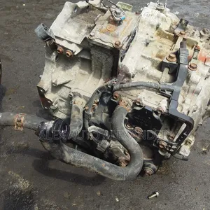 Gearbox na Toyota Camry Hybrid (Na Kadan Amfani)