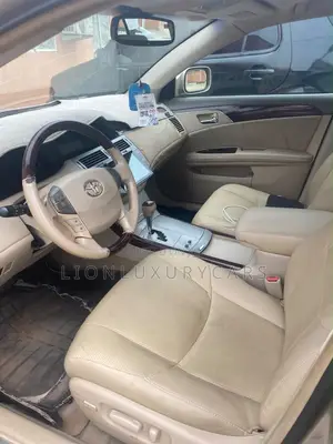 Toyota Avalon 2009 Gold