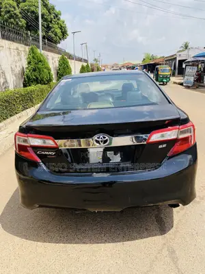 Toyota Camry SE Sedan 2014