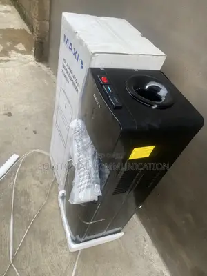 Maxi YL1663S-W Mai Rarraba Ruwa Mai Akwatin Ajiya