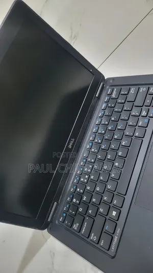 Dell Latitude E7250 Laptop - Intel Core i3, 64GB RAM, 250GB SSD