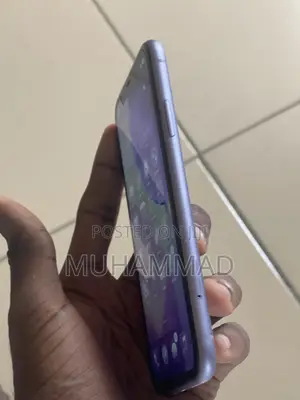 Apple iPhone 11 64GB Purple
