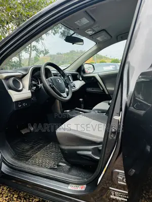 Toyota RAV4 LE AWD 2013 Grey