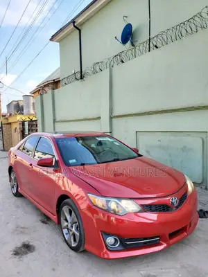 2014 Toyota Camry SE Sport Sedan - Red