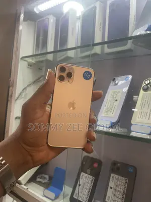 Apple iPhone 11 Pro 64GB Gold (Used)