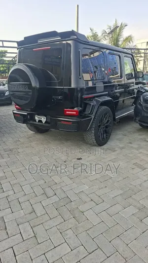 2021 Mercedes-Benz G63 AMG Brabus G700 Black