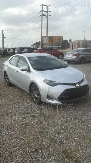 2018 Toyota Corolla LE (1.8L) Silver
