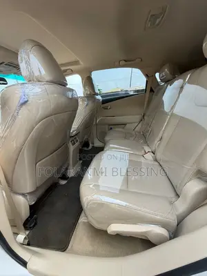 Lexus RX 350 FWD 2012 Fari
