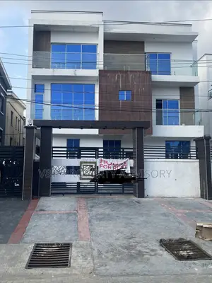 5 Bedroom Fully Detached Duplex for Rent in Chevron