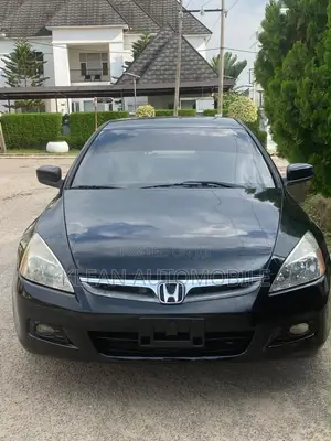 Honda Accord 2007 Baƙi