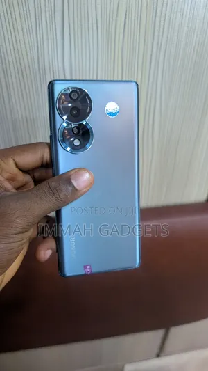 Honor 80 256GB Wadda Aka Shigo Da Shi Kasar Birtaniya