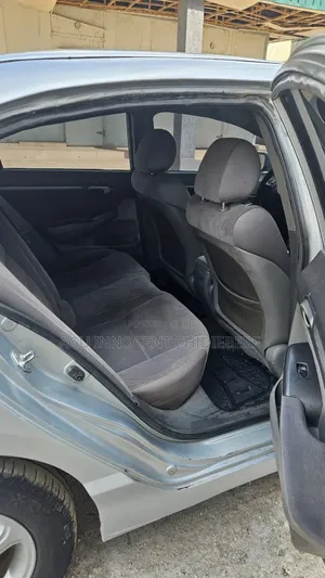 Honda Civic 2006 Silver