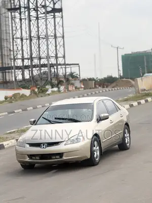 Honda Accord 2005 Mai Launi Zinariya