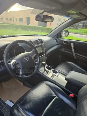 2013 Toyota Highlander SE 3.5L 4WD Gray