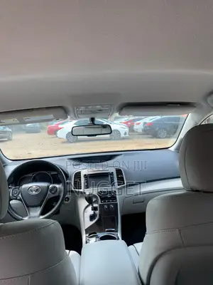 Toyota Venza LE AWD 2013 Grey