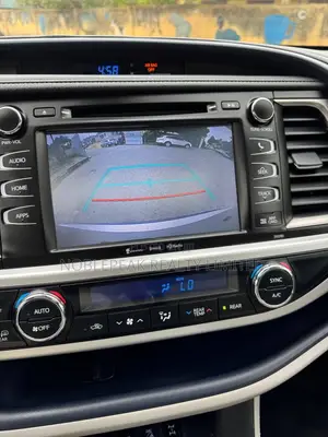 Toyota Highlander XLE 2019 Silver