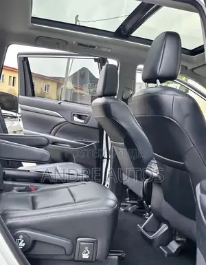2019 Toyota Highlander Limited Platinum Fari