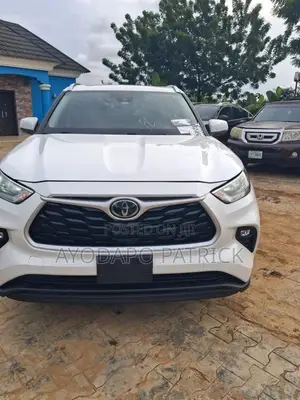 Toyota Highlander XLE AWD 2020