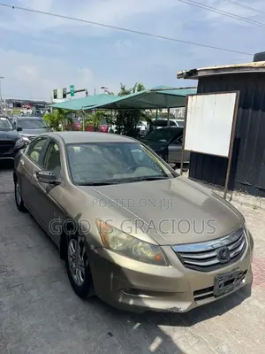 Honda Accord 2009 Gold