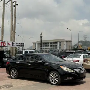 Hyundai Sonata Limited 2.0T Sedan 2011