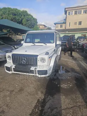 Mercedes-Benz G-Class 2015 Fari