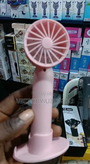 Sabon Karamin Fan Mai Sake Gina Baturi
