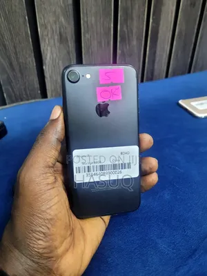 Apple iPhone 7 32GB Baki (Amfani da aka yi a UK)