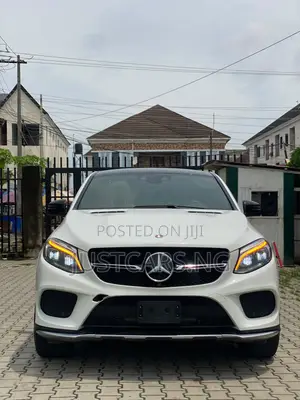 2018 Mercedes-Benz AMG GLE 43 4MATIC Fari SUV